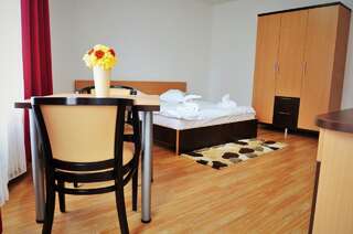 Отель ApartHotel Zorilor Клуж-Напока Номер-студио-3
