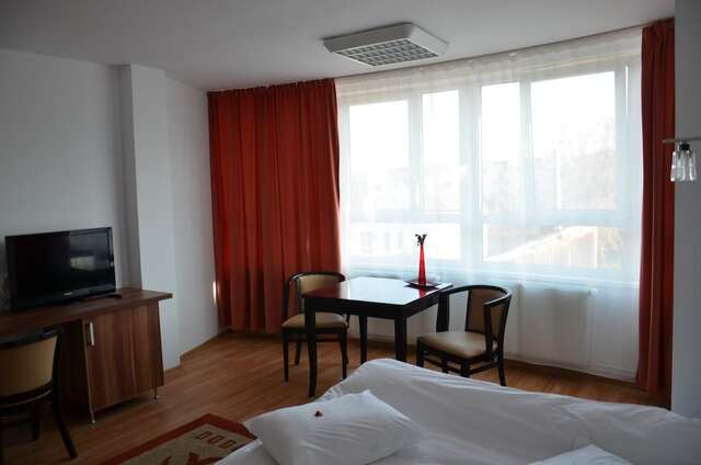 Отель ApartHotel Zorilor Клуж-Напока-25