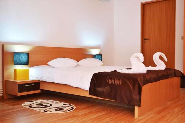 Отель ApartHotel Zorilor Клуж-Напока-39